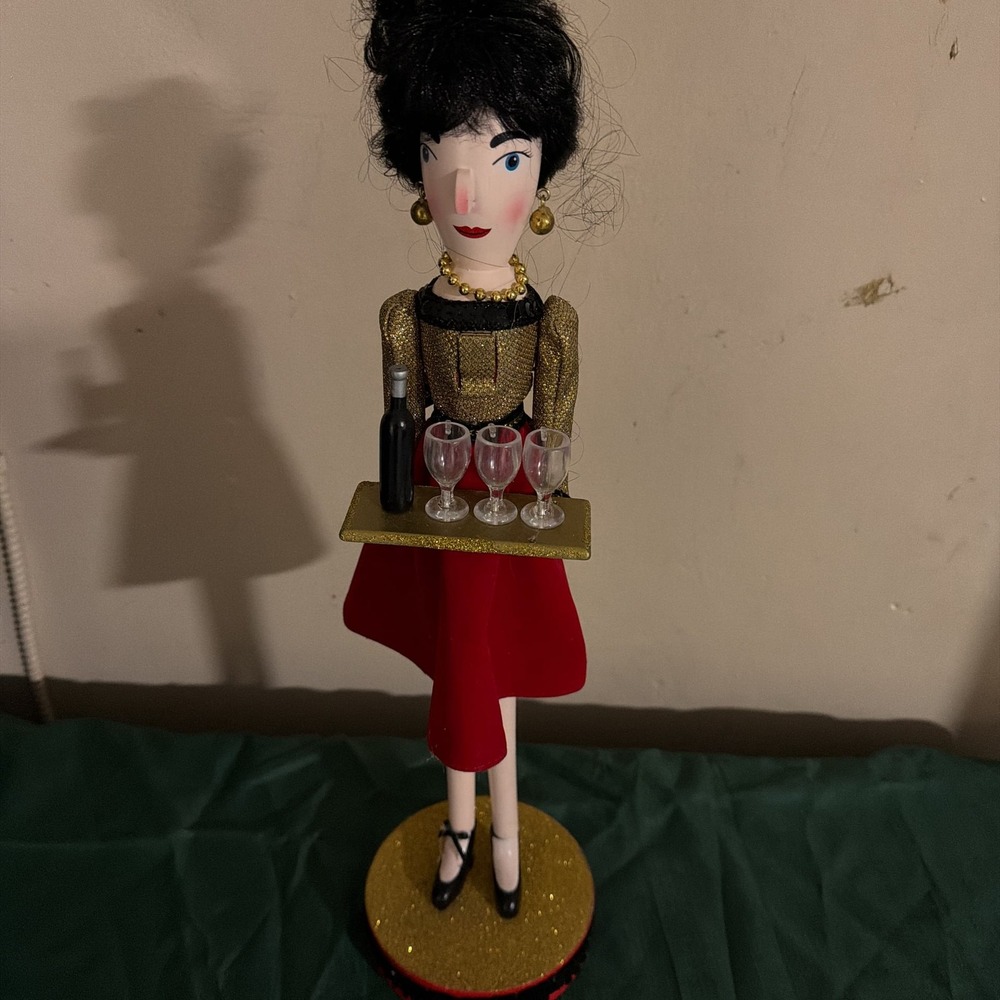 Collectible‎ Pier 1 Imports Holiday Woman Wine Server Nutcracker Figurine